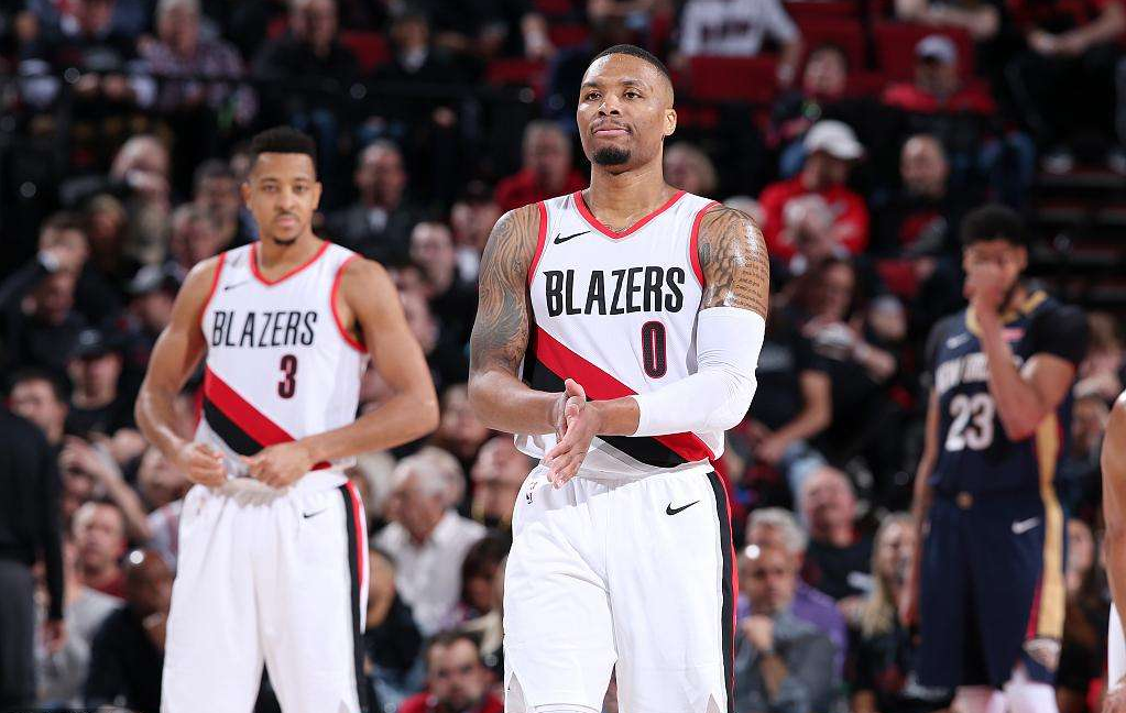  瓦兰丘纳斯28+17鹈鹕憾负灰熊  