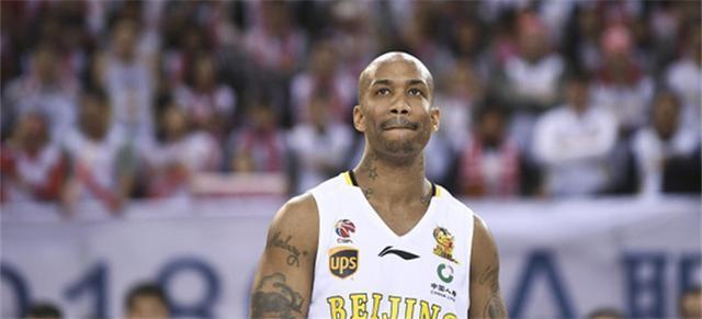  不莱梅老将泪洒赛场 传奇谢幕留经典一战  